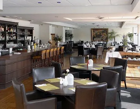 Hotel Golden Tulip Velp 4*