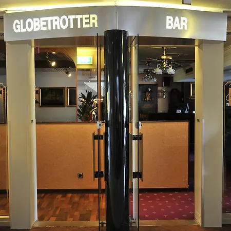 Hotell Golden Tulip Velp 4*
